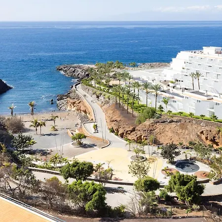 With At 50 Meters, Swimming Pool And Wonderful Oceansunset View Appartamento