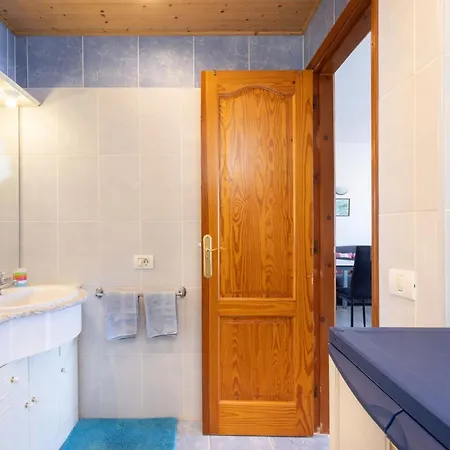 Daire With At 50 Meters, Swimming Pool And Wonderful Oceansunset View *