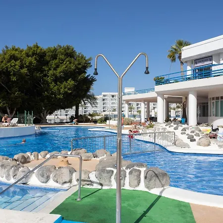Apartment With At 50 Meters, Swimming Pool And Wonderful Oceansunset View